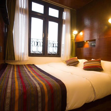 גנגטוק Bumblebee Bed & Breakfast מראה חיצוני תמונה